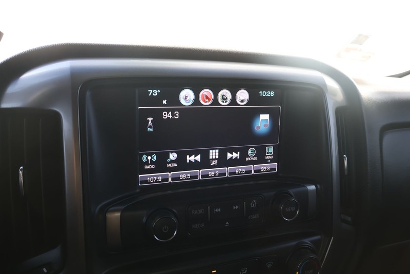 Chevrolet Silverado 2500HD Vehicle Full-screen Gallery Image 28