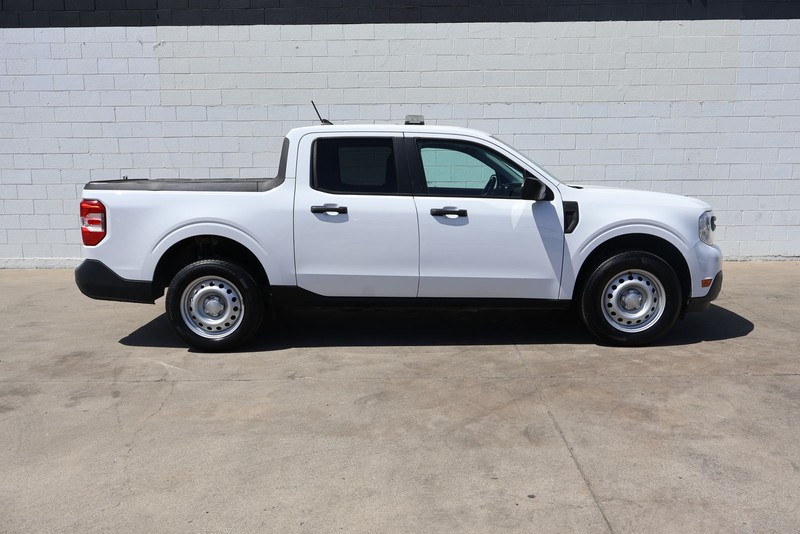 Ford Maverick Vehicle Full-screen Gallery Image 04