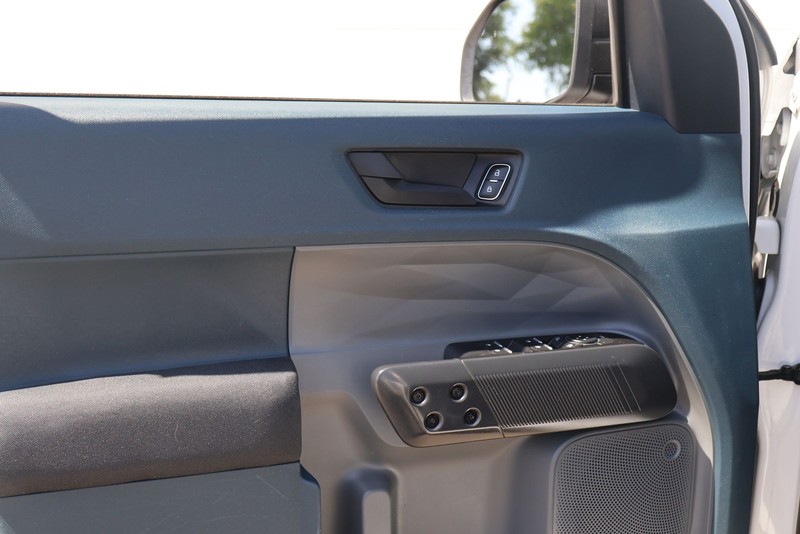 Ford Maverick Vehicle Full-screen Gallery Image 15