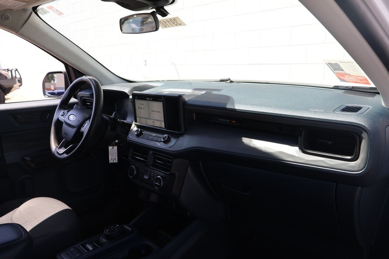 Ford Maverick Vehicle Full-screen Gallery Image 19