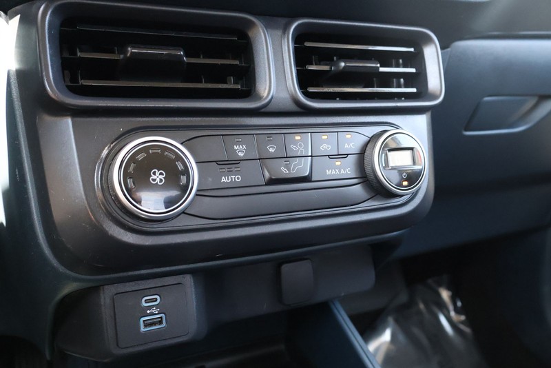 Ford Maverick Vehicle Full-screen Gallery Image 29