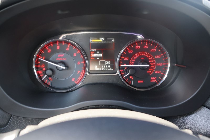 Subaru WRX STI Vehicle Full-screen Gallery Image 23