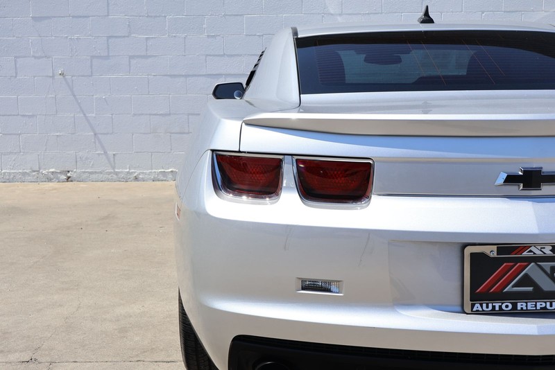 Chevrolet Camaro Vehicle Full-screen Gallery Image 07