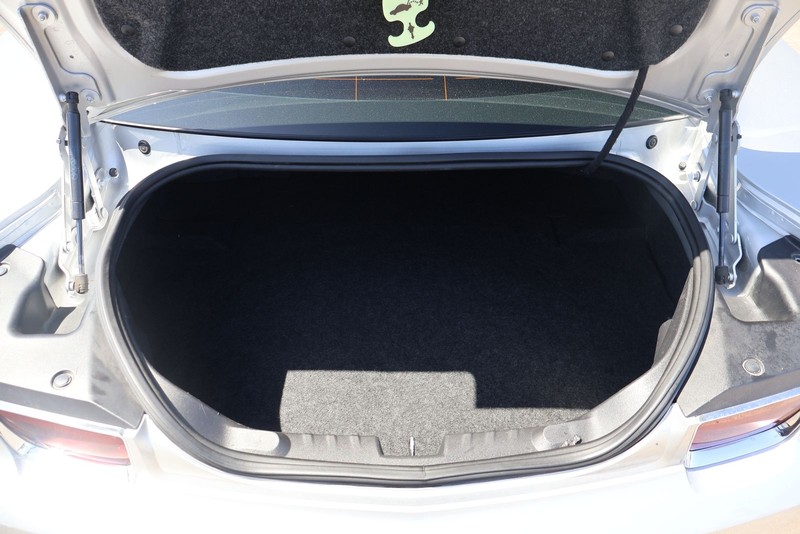 Chevrolet Camaro Vehicle Full-screen Gallery Image 08