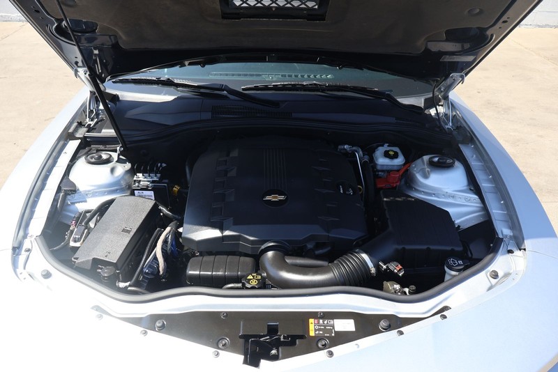 Chevrolet Camaro Vehicle Full-screen Gallery Image 12