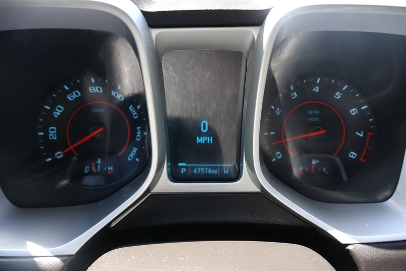 Chevrolet Camaro Vehicle Full-screen Gallery Image 21