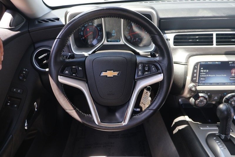 Chevrolet Camaro Vehicle Full-screen Gallery Image 22