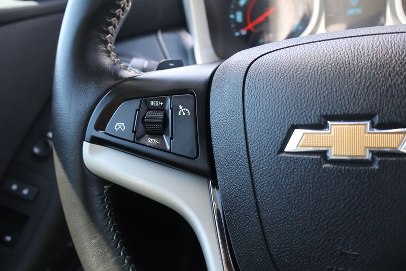 Chevrolet Camaro Vehicle Full-screen Gallery Image 23