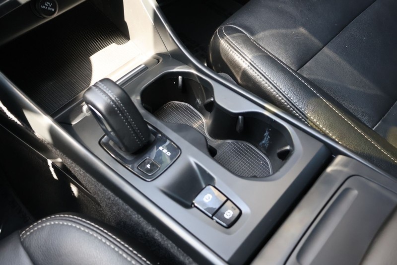 Volvo XC40 Vehicle Full-screen Gallery Image 32