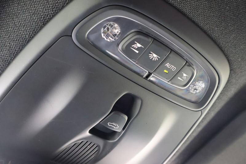 Volvo XC40 Vehicle Full-screen Gallery Image 33