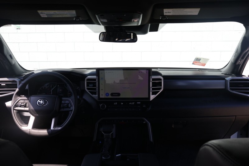 Toyota Tundra 2WD Vehicle Full-screen Gallery Image 23