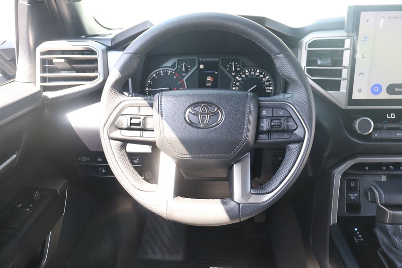 Toyota Tundra 2WD Vehicle Full-screen Gallery Image 25