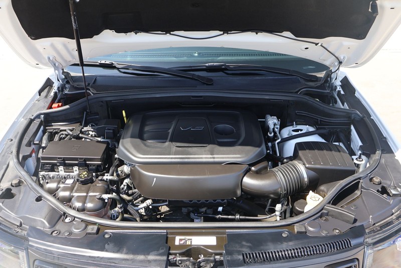 Jeep Grand Cherokee Vehicle Full-screen Gallery Image 12