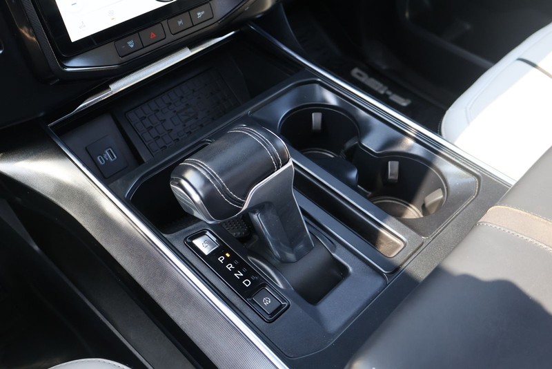 Ford F-150 Lightning Vehicle Full-screen Gallery Image 34