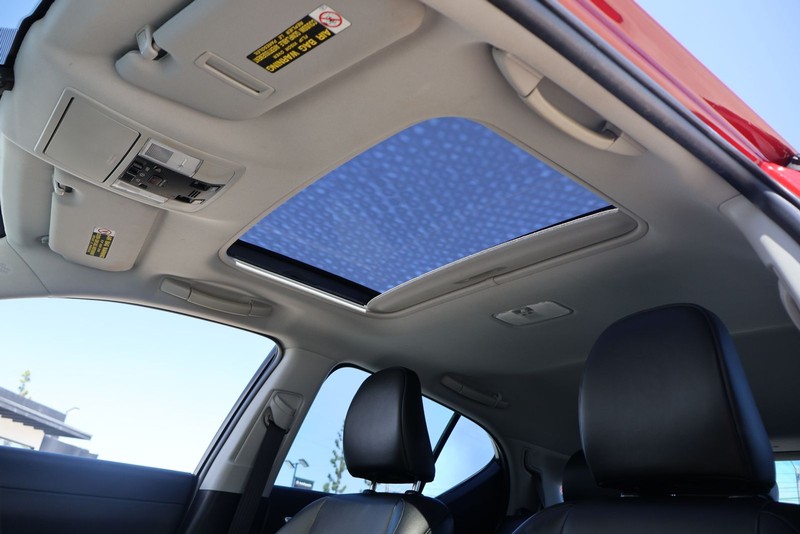 Lexus CT 200h Vehicle Full-screen Gallery Image 29