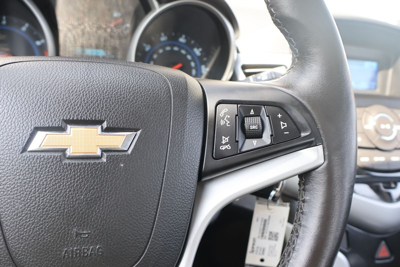 Chevrolet Cruze Vehicle Full-screen Gallery Image 25
