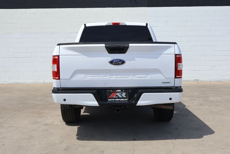 Ford F-150 Vehicle Full-screen Gallery Image 06