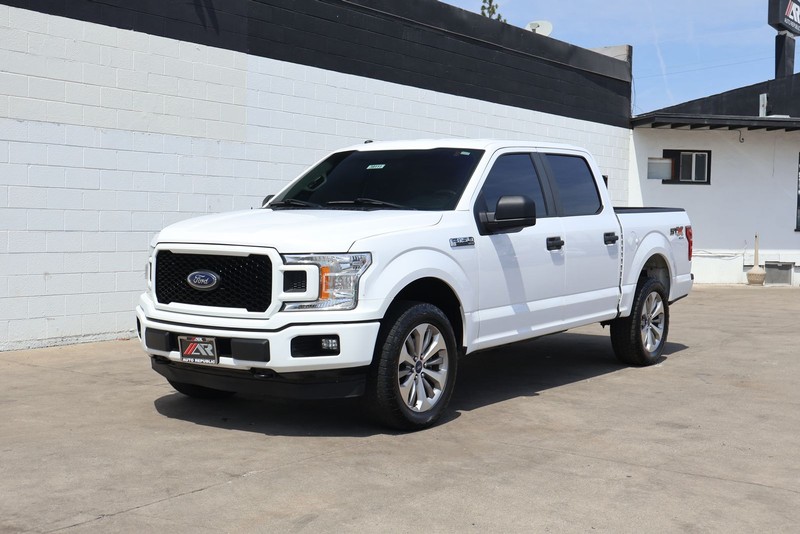 Ford F-150 Vehicle Full-screen Gallery Image 11