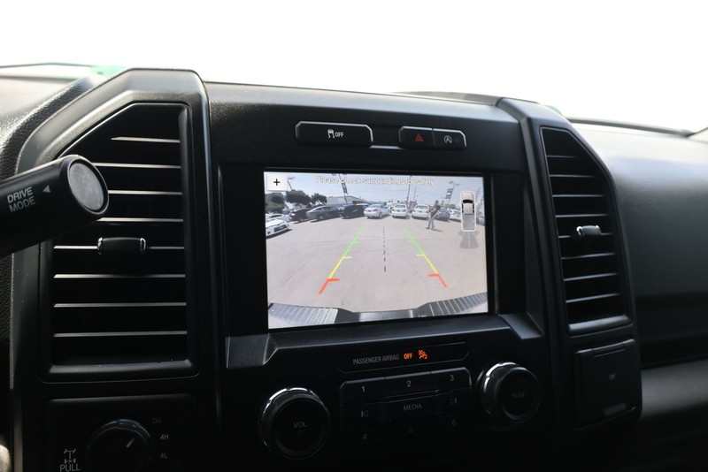 Ford F-150 Vehicle Full-screen Gallery Image 28