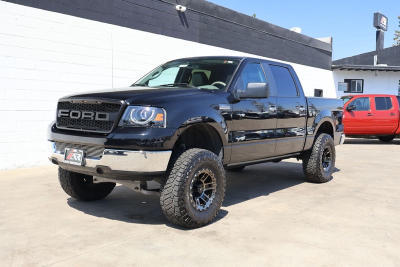 Ford F-150 Vehicle Full-screen Gallery Image 11