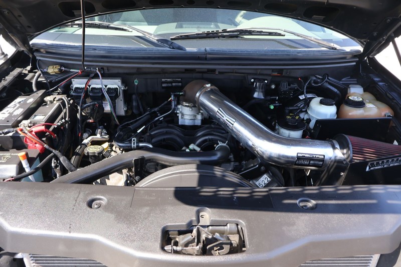 Ford F-150 Vehicle Full-screen Gallery Image 12