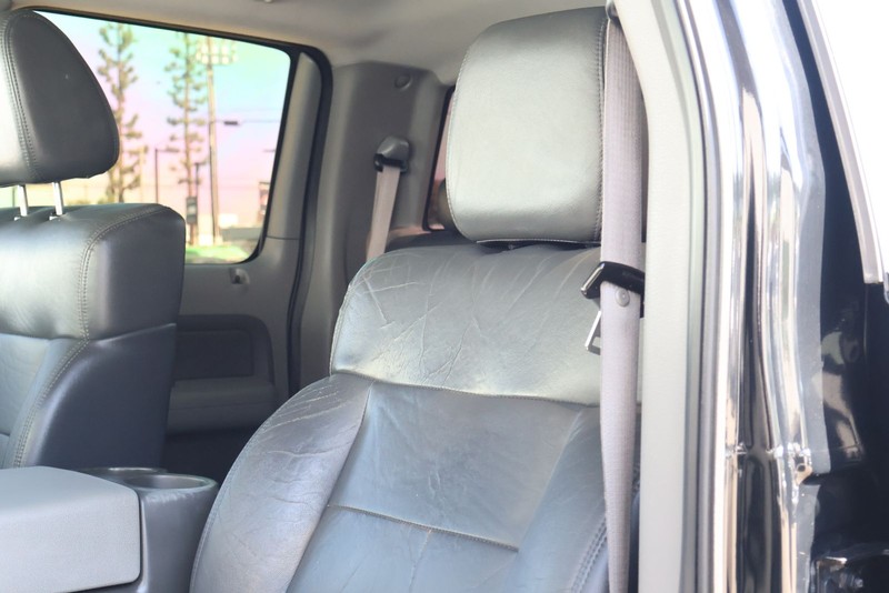 Ford F-150 Vehicle Full-screen Gallery Image 18