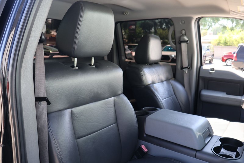 Ford F-150 Vehicle Full-screen Gallery Image 20