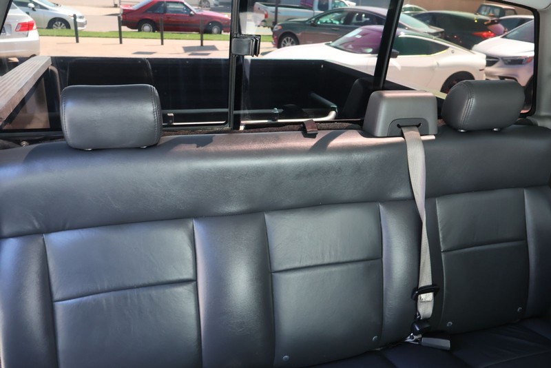 Ford F-150 Vehicle Full-screen Gallery Image 21