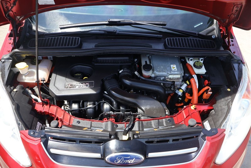 Ford C-Max Energi Vehicle Full-screen Gallery Image 12