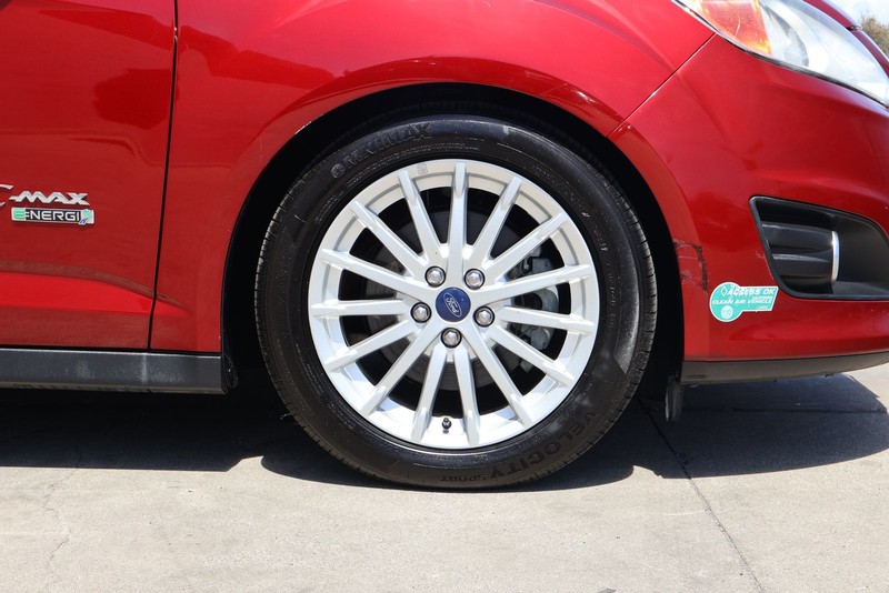 Ford C-Max Energi Vehicle Full-screen Gallery Image 13