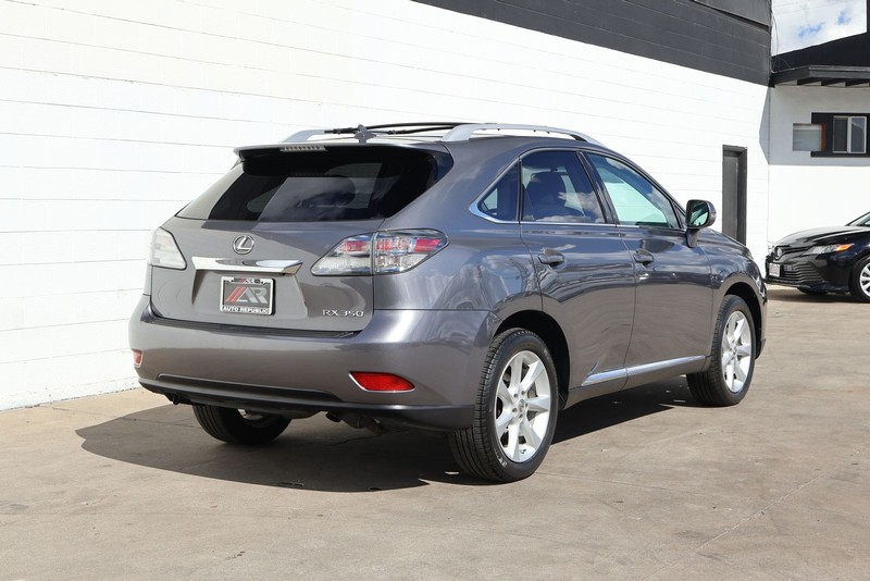 Lexus RX 350 Vehicle Full-screen Gallery Image 05