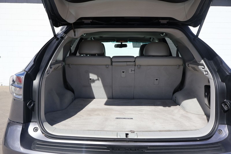 Lexus RX 350 Vehicle Full-screen Gallery Image 08