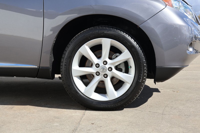 Lexus RX 350 Vehicle Full-screen Gallery Image 14