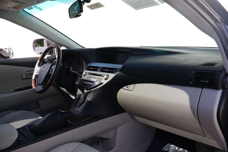 Lexus RX 350 Vehicle Full-screen Gallery Image 19