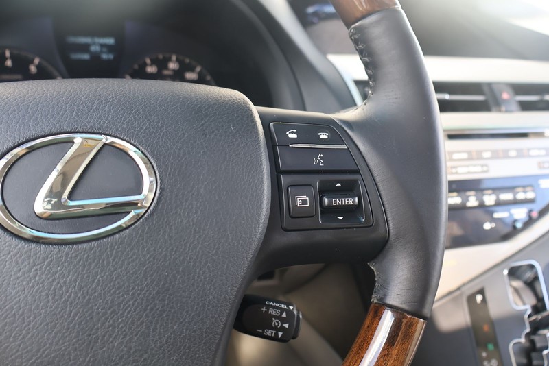 Lexus RX 350 Vehicle Full-screen Gallery Image 27