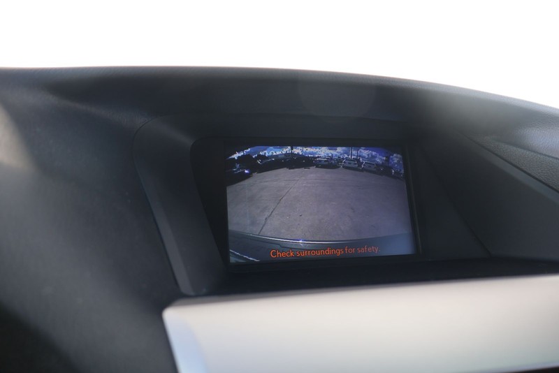 Lexus RX 350 Vehicle Full-screen Gallery Image 29