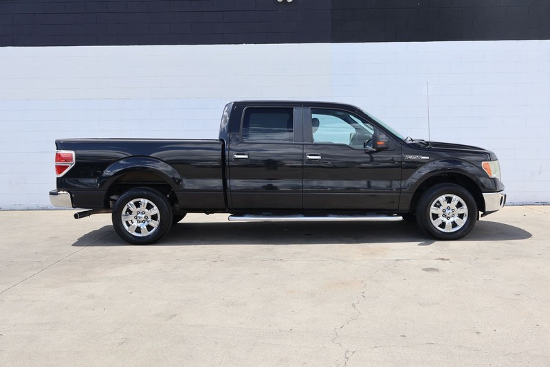 Ford F-150 Vehicle Full-screen Gallery Image 04