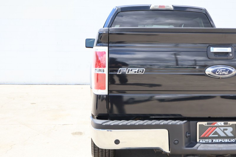 Ford F-150 Vehicle Full-screen Gallery Image 07