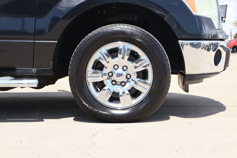 Ford F-150 Vehicle Full-screen Gallery Image 13