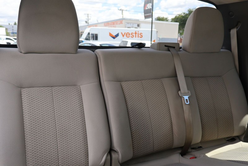 Ford F-150 Vehicle Full-screen Gallery Image 20