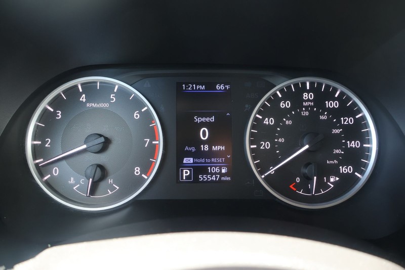 Nissan Sentra Vehicle Full-screen Gallery Image 23