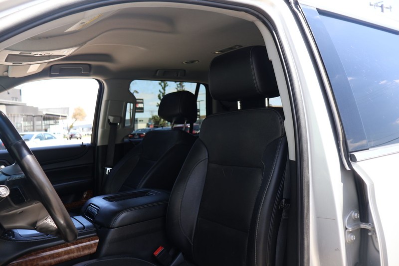 Chevrolet Tahoe Vehicle Full-screen Gallery Image 16