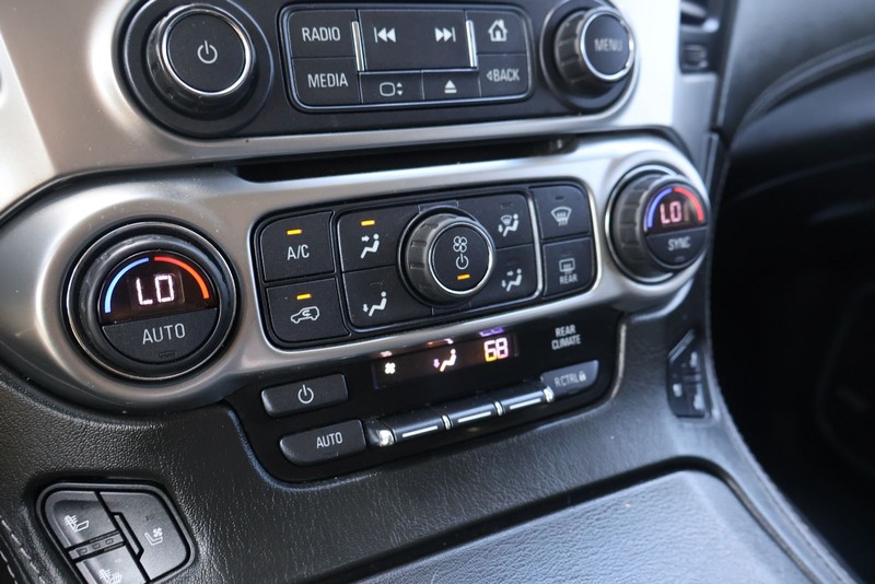 Chevrolet Tahoe Vehicle Full-screen Gallery Image 31