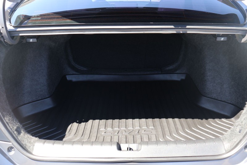 Honda Civic Sedan Vehicle Full-screen Gallery Image 08