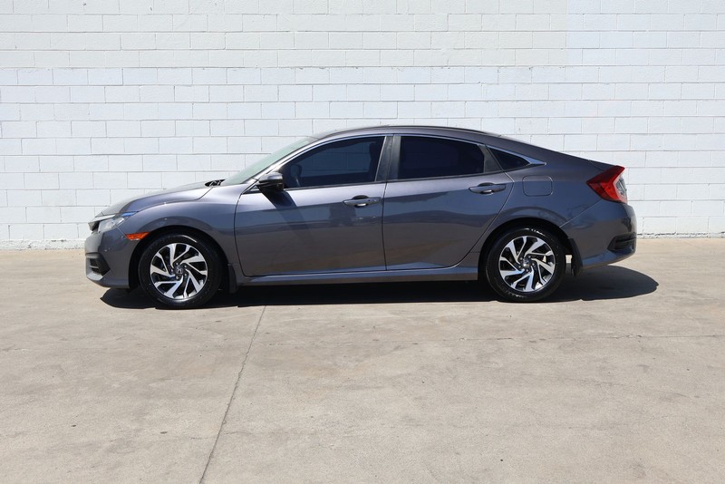 Honda Civic Sedan Vehicle Full-screen Gallery Image 10