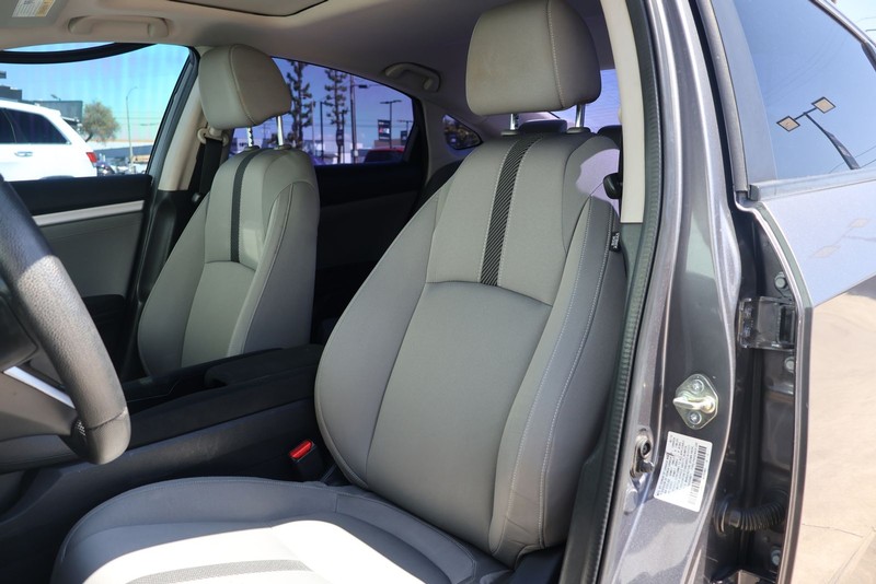 Honda Civic Sedan Vehicle Full-screen Gallery Image 16