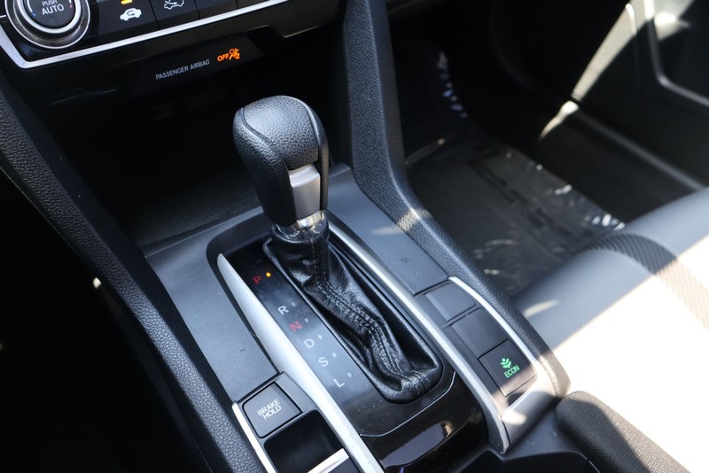 Honda Civic Sedan Vehicle Full-screen Gallery Image 29