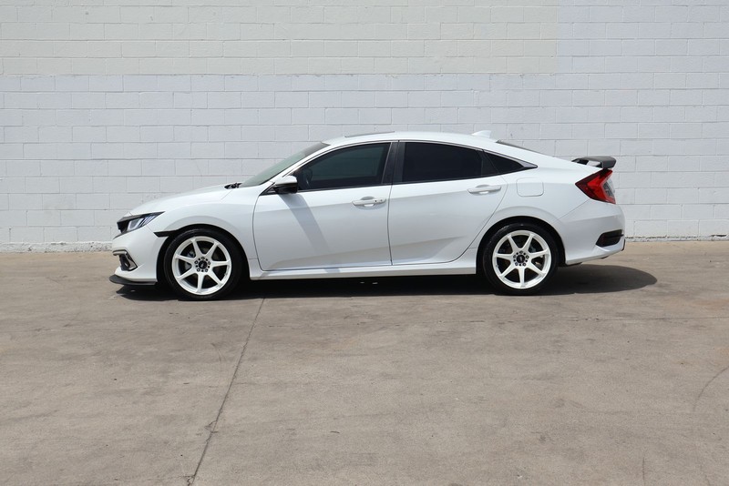 Honda Civic Sedan Vehicle Full-screen Gallery Image 10