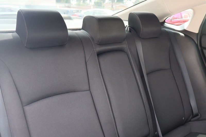 Honda Civic Sedan Vehicle Full-screen Gallery Image 20