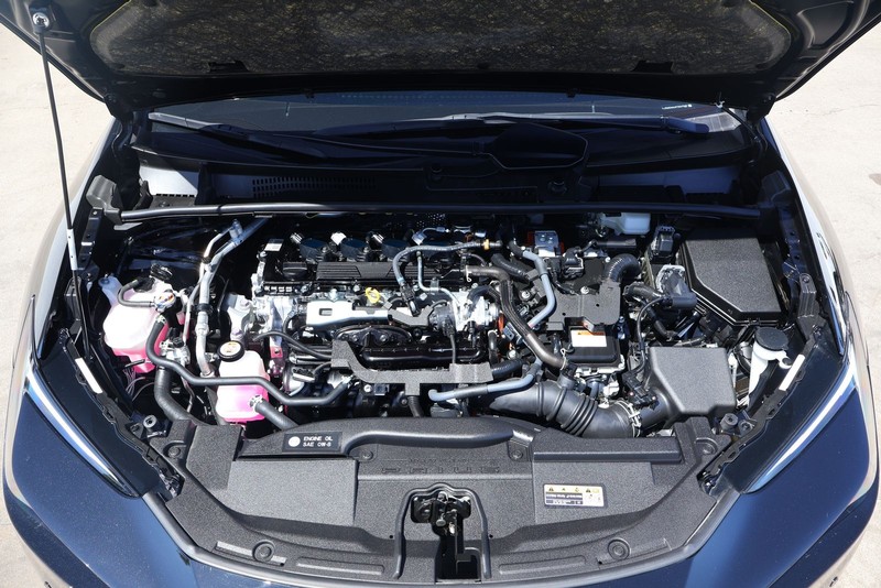 Toyota Prius Vehicle Full-screen Gallery Image 12